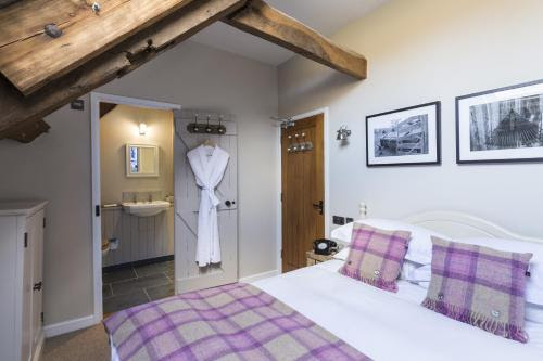 Tudor Farmhouse Hotel: Luxury Boutique Retreat in Forest of Dean